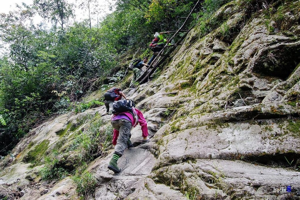 Nam Kang Ho Tao cung trekking khó leo nhất Tây Bắc Việt Nam