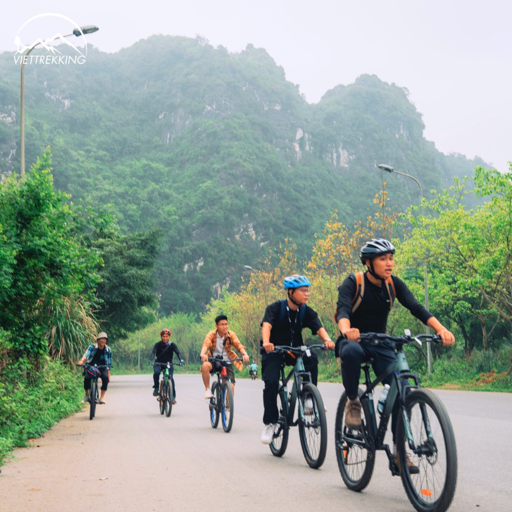 Hành trình đạp xe lý thú tại Ninh Bình